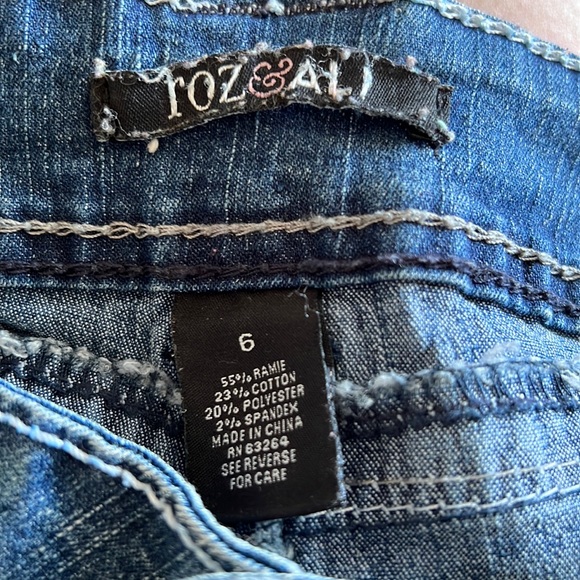 Roz & Ali Stretchy Fit and Flare Jeans - Picture 4 of 4